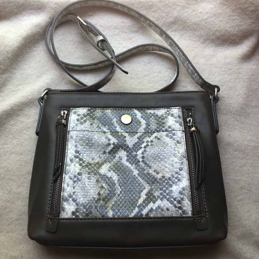 🌸Nine West Crossbody Bag 🌸 - Picture 3 of 16